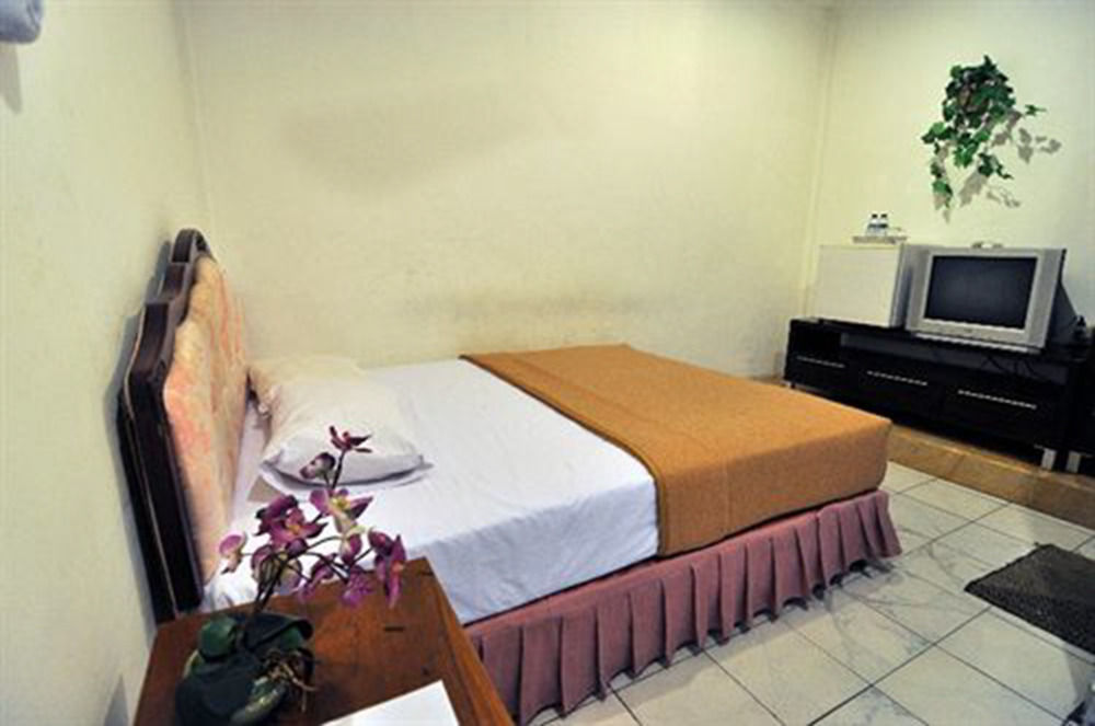 Jesens Inn I Кута Екстер'єр фото