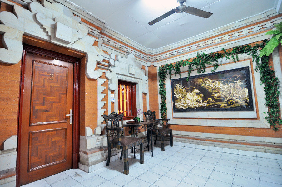 Jesens Inn I Кута Екстер'єр фото