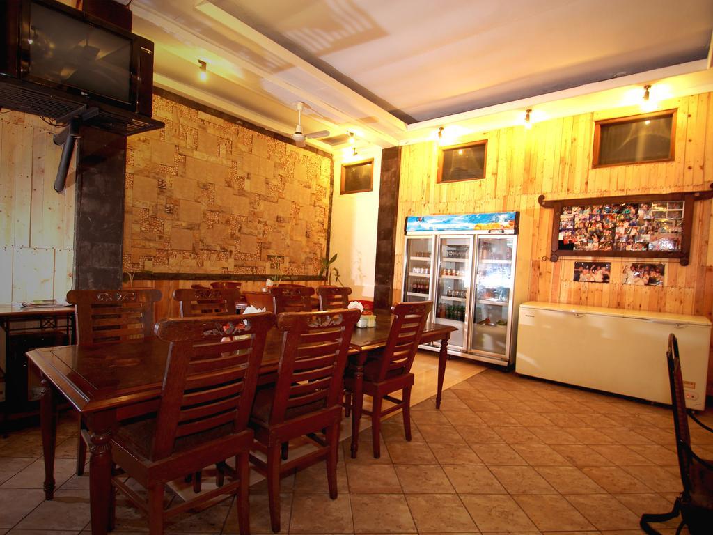 Jesens Inn I Кута Екстер'єр фото
